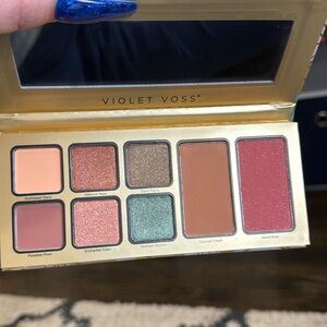Violet Voss “Pretty in paradise” palette NIB